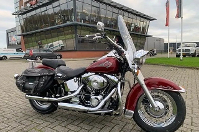 Harley-Davidson Softail Heritage Classic (2000)