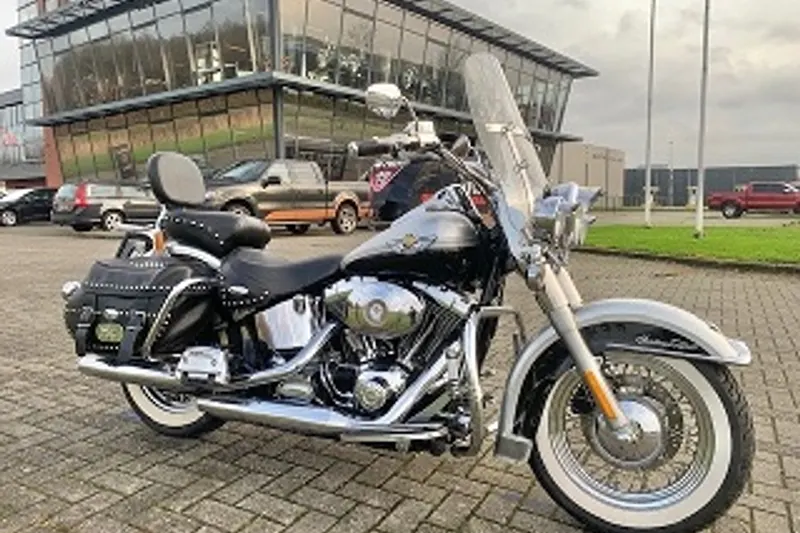 Harley-Davidson Softail Heritage Classic (2003)