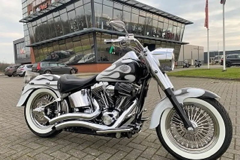 Harley-Davidson Softail Deluxe (2006)
