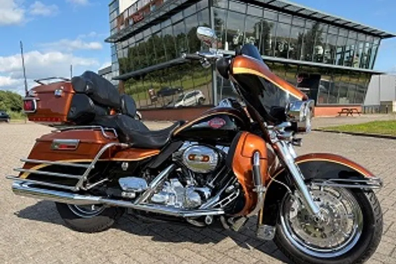 Harley-Davidson Cvo Street Glide (2008)