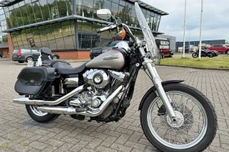 Harley-Davidson Dyna Super Glide Custom (2009)