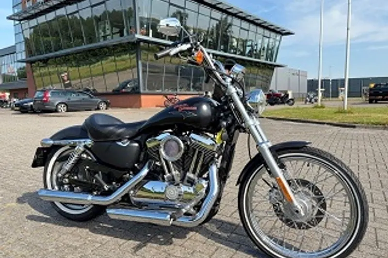 Harley-Davidson Sportster 1200 Custom (2012)