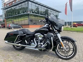 Harley-Davidson STREETGLIDE (2014) — foto 1