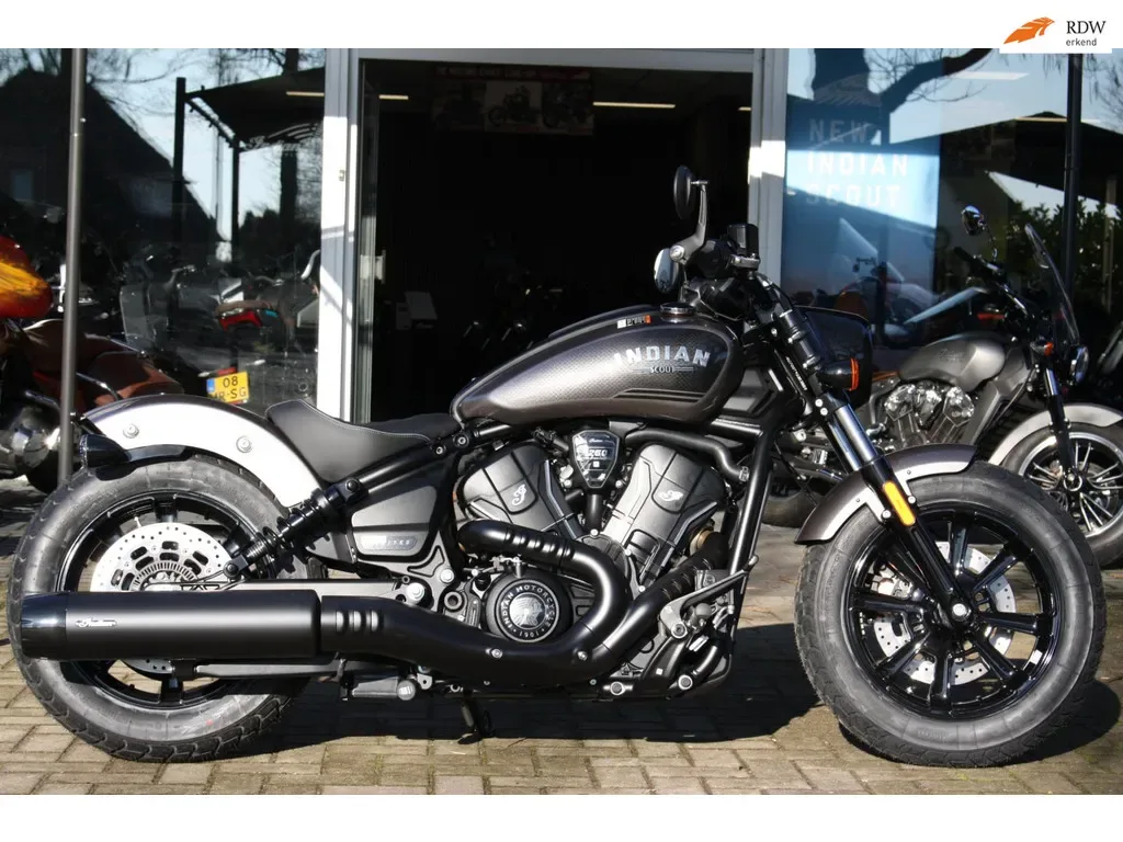Indian Scout Bobber (2026) — foto 1