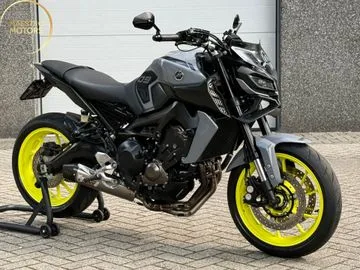 YAMAHA MT 09 ABS (2017) — foto 1