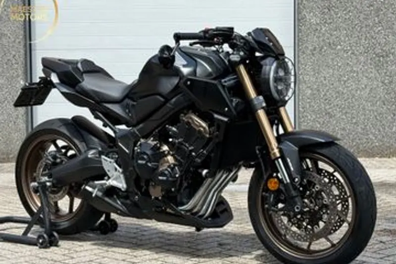 Honda CB650R (2021)