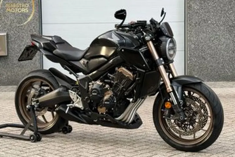 Honda CB650R (2021)