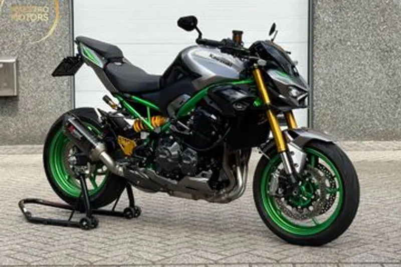 Kawasaki Z900 (2025)