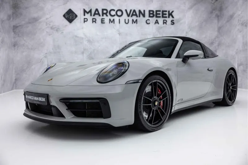 Porsche 911 (2022)