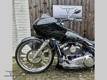 Harley-Davidson Road Glide (2011) — foto 1