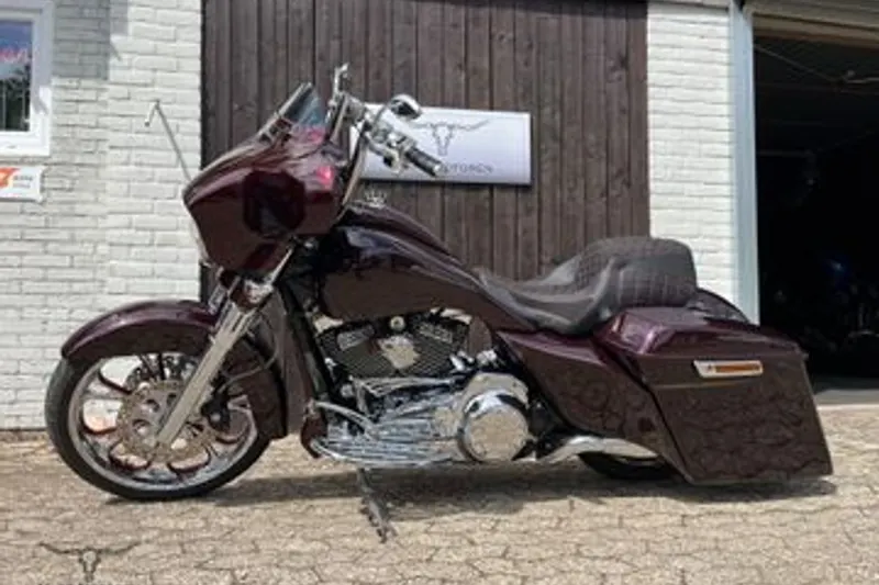 Harley-Davidson Street Glide (2014)