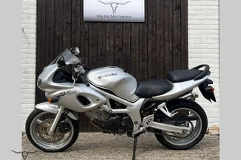 Suzuki SV650S (2002)