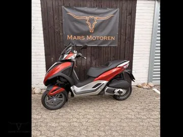 Piaggio MP3 300 (2012) — foto 1
