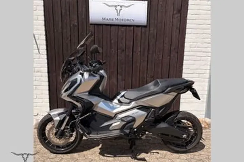 Honda X ADV (2021)