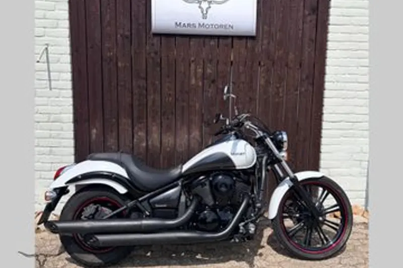 Kawasaki VN 900 Custom (2017)