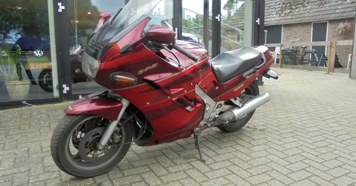 Suzuki GSX (1993) — foto 1