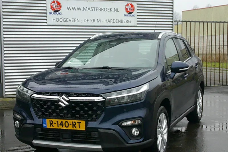 Suzuki S-Cross (2022)