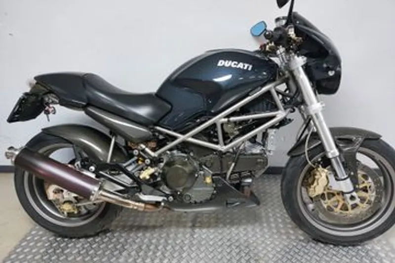 DUCATI M 900 I.E. METALLIC (2000)