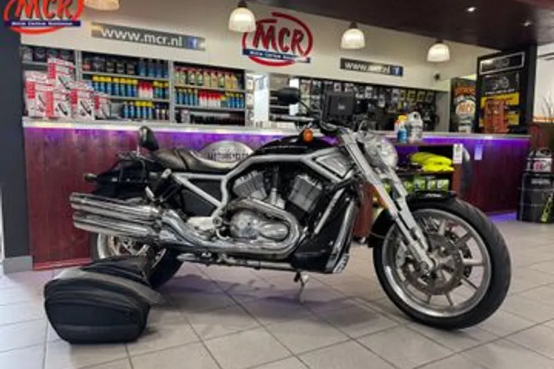 HARLEY-DAVIDSON V-ROD STREET ROD VRSCR (2005)