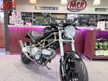 DUCATI M 600 (2002) — foto 1