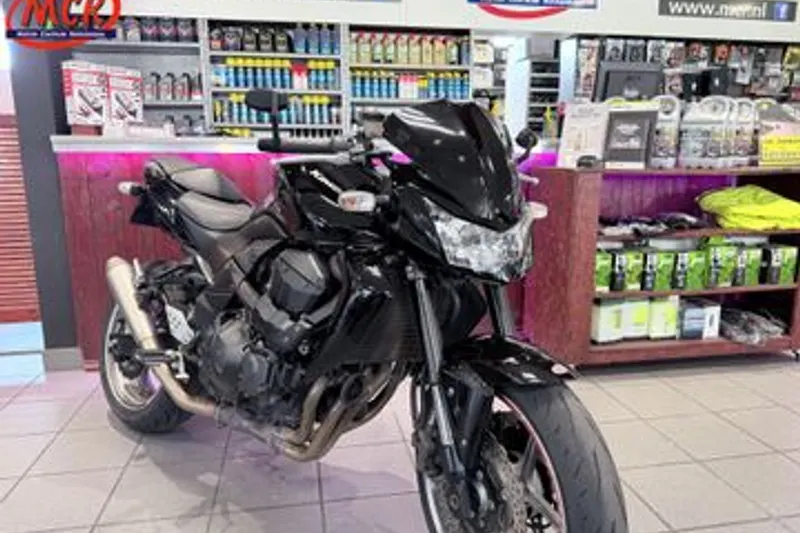 Kawasaki Z750 (2012)