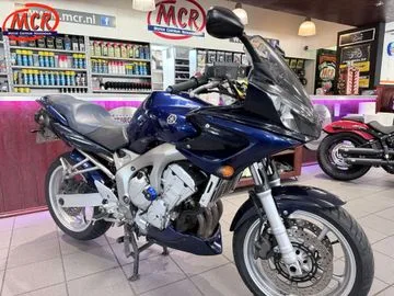 Yamaha FZ 6S Fazer (2003) — foto 1