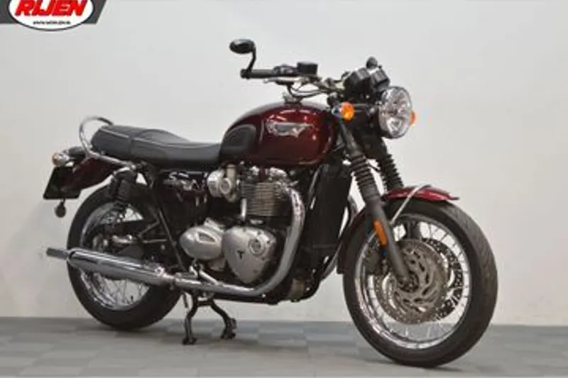 Triumph Bonneville T120 (2016)