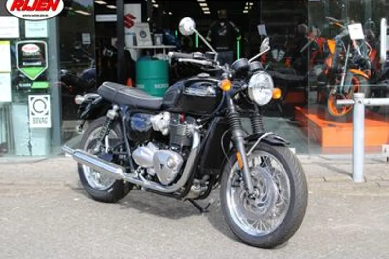 Triumph Bonneville T120 (2025)