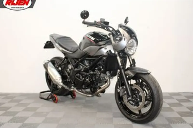Suzuki SV 650X (2019)