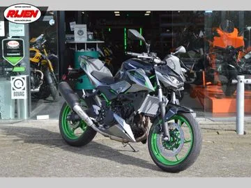KAWASAKI Z 500 SE PERFORMANCE (2026) — foto 1