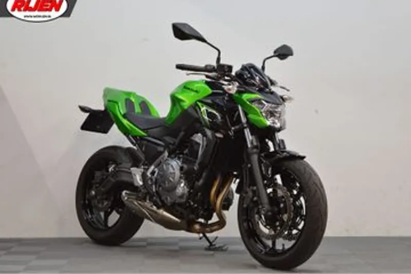 KAWASAKI Z650 ABS (2021)