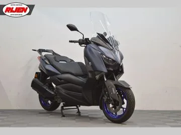 Yamaha Xmax 300 Tech MAX (2022) — foto 1