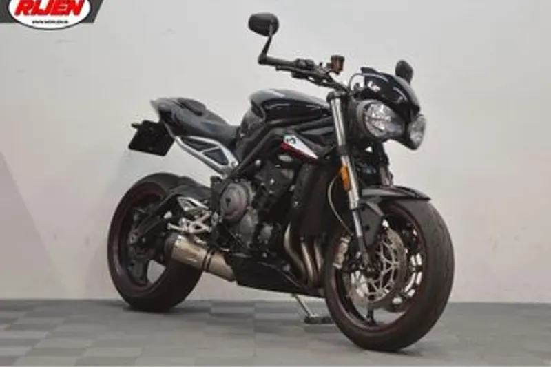 Triumph Street Triple RS (2017)