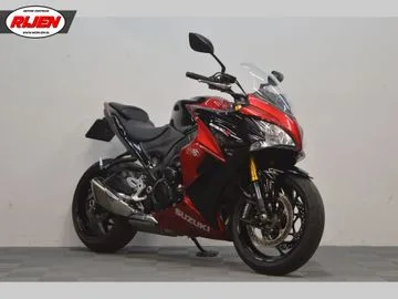 Suzuki GSX S 1000F (2016) — foto 1