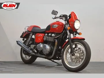 Triumph Thruxton (2009) — foto 1