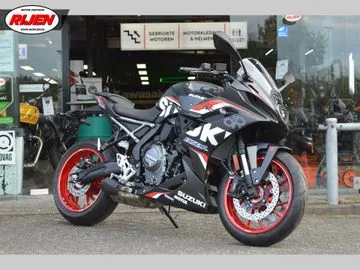 Suzuki GSX-8R (2026) — foto 1