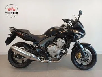 Honda CBF 600 S (2012) — foto 1