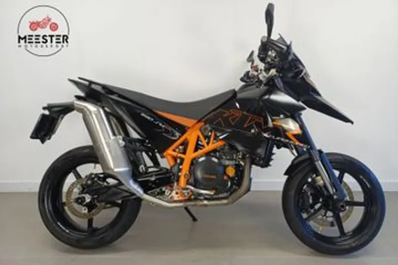 KTM 690 Supermoto R (2009)