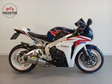 Honda CBR 1000 RR Fireblade (2012) — foto 1