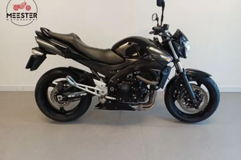 Suzuki GSR600 (2009)