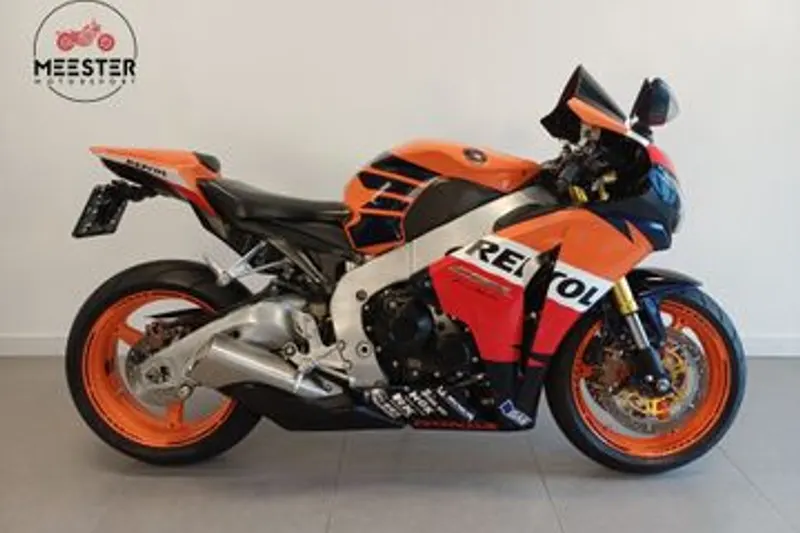 Honda CBR 1000 RR Fireblade (2011)