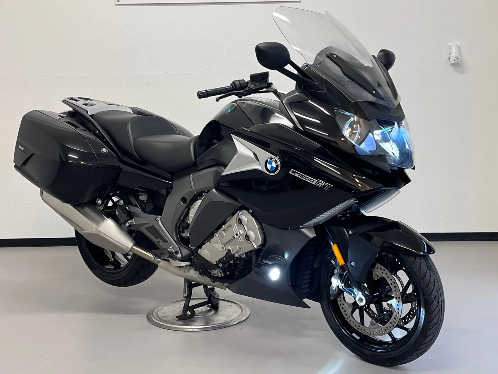 BMW K 1600 GT (2017) — foto 1
