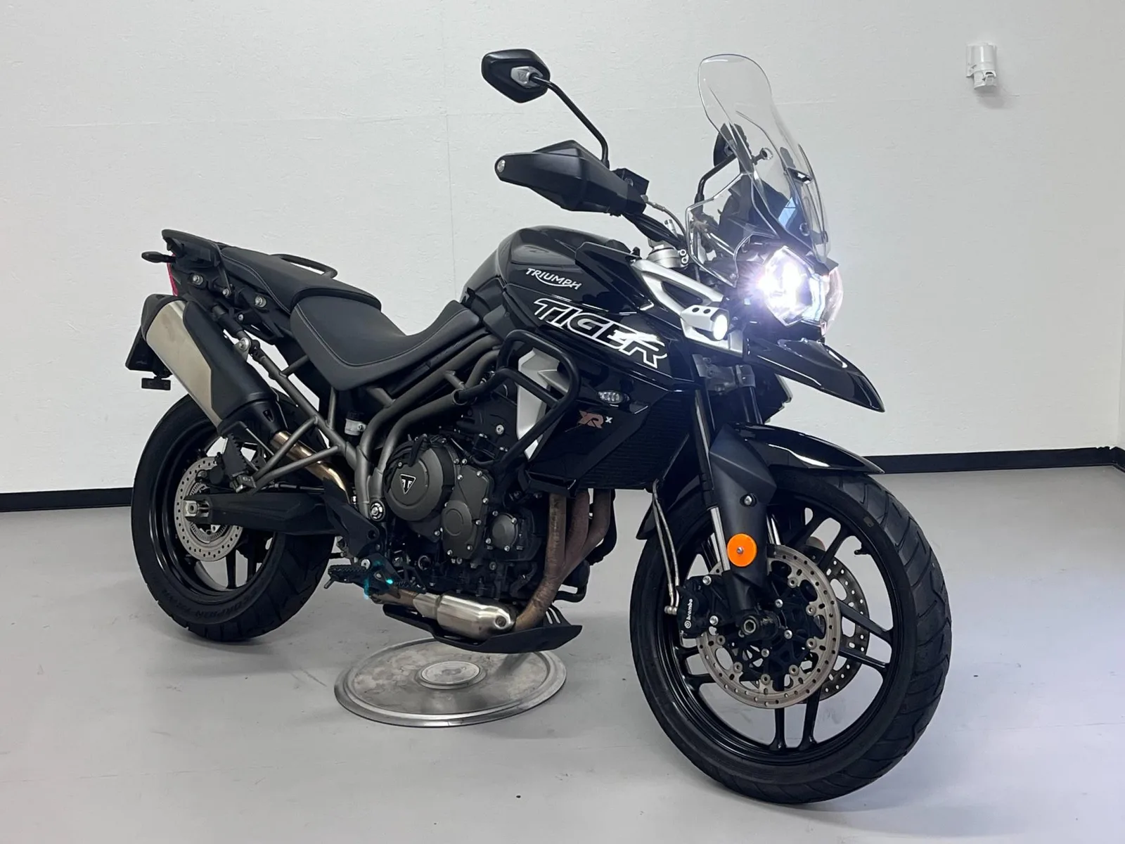 Triumph Tiger 800 (2018) — foto 1