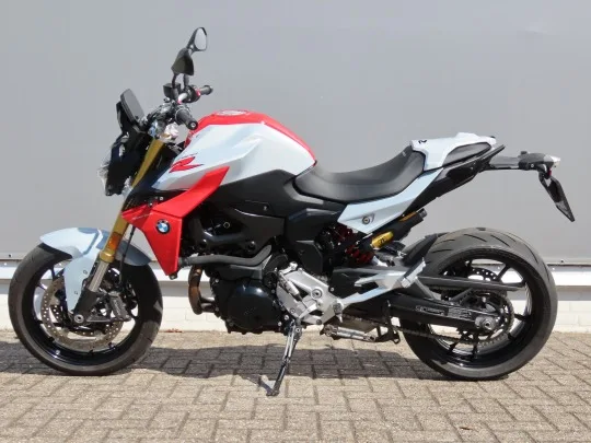 BMW F 900 R (2020) — foto 1