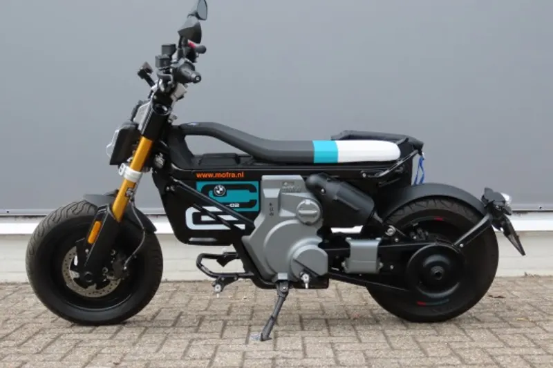 BMW CE 02 (2024)