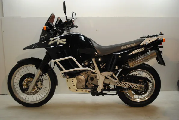 Suzuki DR 800 S (1993) — foto 1