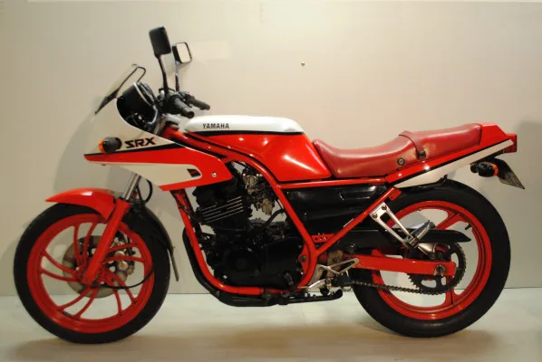 Yamaha SRX 250 (1987) — foto 1