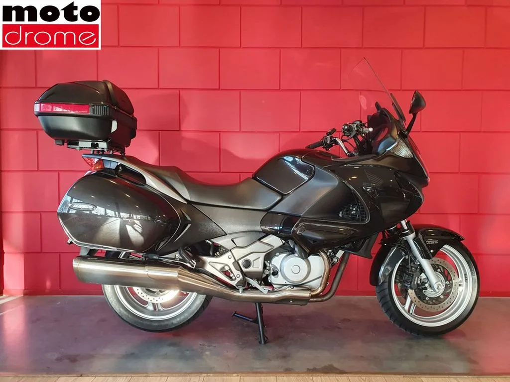 Honda NT700VA Deauville (2007) — foto 1
