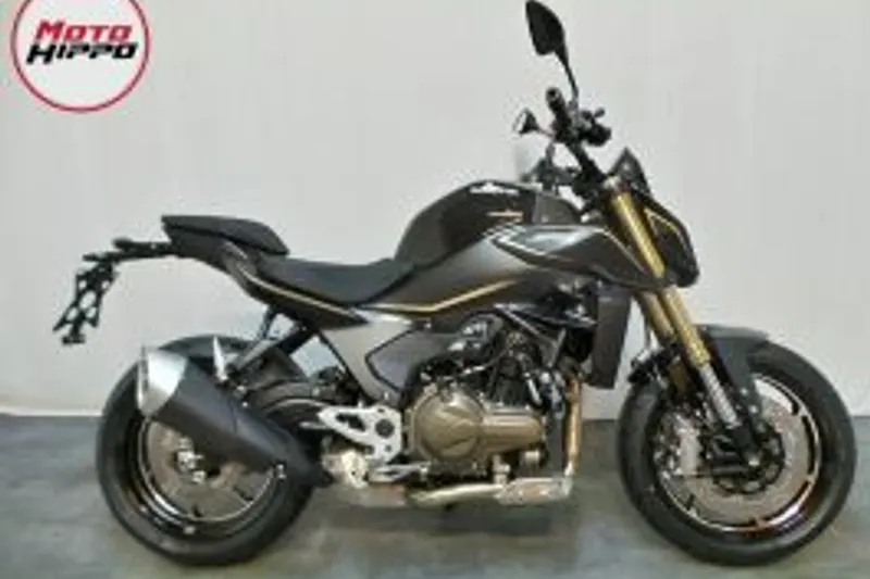 QJ Motor SRK 550 (2025)