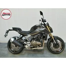 QJ Motor SRK 550 (2025) — foto 1